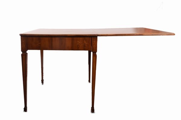 Tavolo da gioco intarsiato, fine secolo XVIII  - Asta Incanti d'arte - Associazione Nazionale - Case d'Asta italiane