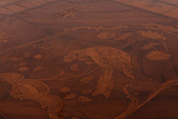 Tavolo da gioco intarsiato, fine secolo XVIII  - Asta Incanti d'arte - Associazione Nazionale - Case d'Asta italiane