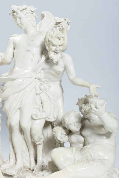Importante gruppo scultoreo in maiolica bianca raffigurante baccanale, manifattura di Capodimonte, fine secolo XVIII - inizi XIX  - Asta Incanti d'arte - Associazione Nazionale - Case d'Asta italiane