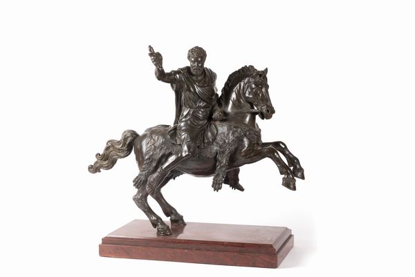 Scultura in bronzo raffigurante imperatore romano a cavallo, secolo XIX  - Asta Incanti d'arte - Associazione Nazionale - Case d'Asta italiane