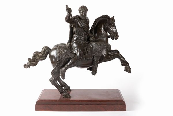 Scultura in bronzo raffigurante imperatore romano a cavallo, secolo XIX  - Asta Incanti d'arte - Associazione Nazionale - Case d'Asta italiane