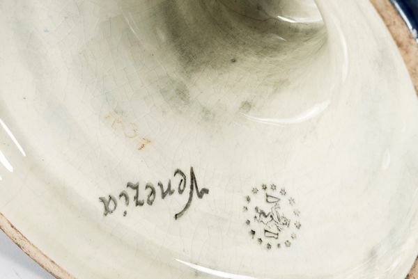 Julius Dressler : Coppia di vasi in maiolica dipinta, Boemia inizi secolo XX  - Asta Incanti d'arte - Associazione Nazionale - Case d'Asta italiane