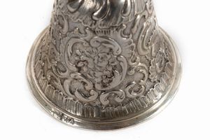 Lotto composto da dieci campanelli in argento, secoli XIX - XX  - Asta Incanti d'arte - Associazione Nazionale - Case d'Asta italiane