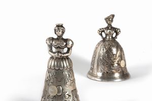 Lotto composto da dodici campanelli in argento di manifattura europea, secoli XIX-XX  - Asta Incanti d'arte - Associazione Nazionale - Case d'Asta italiane