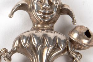 Lotto composto da cinque sonagli in argento e uno in metallo, secolo XX  - Asta Incanti d'arte - Associazione Nazionale - Case d'Asta italiane