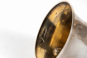 Lotto composto da sei campanelli in argento Sterling, secolo XX  - Asta Incanti d'arte - Associazione Nazionale - Case d'Asta italiane