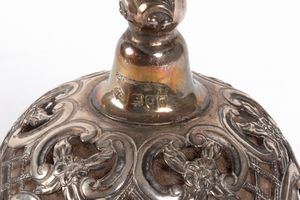 Campanello in cristallo e argento, Londra, Inghilterra secolo XIX  - Asta Incanti d'arte - Associazione Nazionale - Case d'Asta italiane