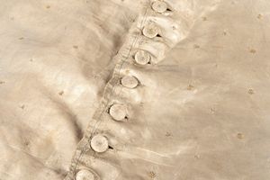 Lotto composto da due gilet in seta ricamata, secolo XVIII, e un gilet in broccato, secolo XIX  - Asta Incanti d'arte - Associazione Nazionale - Case d'Asta italiane