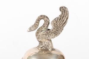 Zuccheriera in argento con presa a cigno, secolo XX  - Asta Incanti d'arte - Associazione Nazionale - Case d'Asta italiane