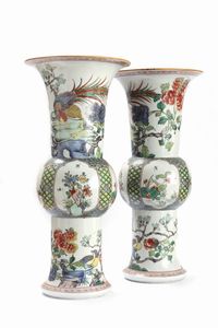 Coppia di vasi in porcellana policroma, Cina, secolo XIX  - Asta Incanti d'arte - Associazione Nazionale - Case d'Asta italiane