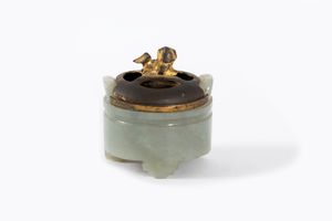 Brucia incenso in giada e bronzo, Cina, dinastia Qing, secolo XIX  - Asta Incanti d'arte - Associazione Nazionale - Case d'Asta italiane