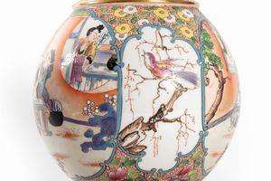 Coppia di vasi in porcellana policroma, di gusto orientale, secolo XIX  - Asta Incanti d'arte - Associazione Nazionale - Case d'Asta italiane