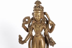Antica scultura buddhista in bronzo raffigurante bodhisattva, area hymalayana Nepal-Tibet  - Asta Incanti d'arte - Associazione Nazionale - Case d'Asta italiane