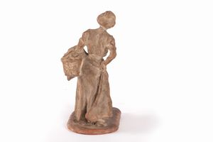Statuina in terracotta raffigurante figura femminile, fine secolo XIX  - Asta Incanti d'arte - Associazione Nazionale - Case d'Asta italiane