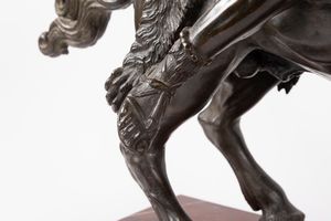 Scultura in bronzo raffigurante imperatore romano a cavallo, secolo XIX  - Asta Incanti d'arte - Associazione Nazionale - Case d'Asta italiane