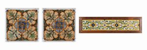 Tre pannelli contenenti antiche piastrelle, secoli XIX-XX  - Asta Incanti d'arte - Associazione Nazionale - Case d'Asta italiane