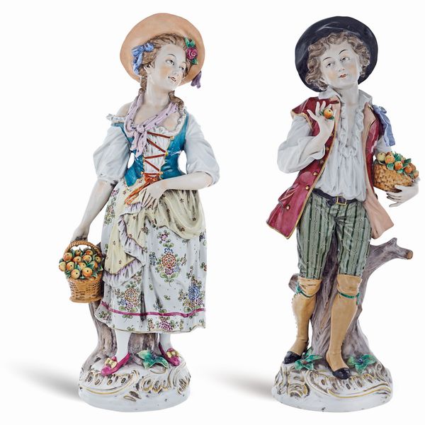 Coppia di grandi figure in ceramica policroma  - Asta Asta web only - Associazione Nazionale - Case d'Asta italiane
