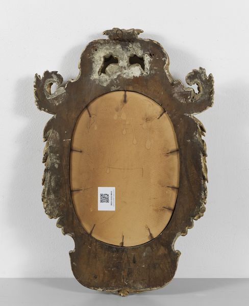 MANIFATTURA DEL XVIII-XIX SECOLO : Specchiera in legno intagliato e dorato, con decorazioni a rilievo in forma di volute fitomorfe e ghirlande di frutti e foglie  - Asta Asta 395 | ARTE ANTICA E DEL XIX SECOLO Online - Associazione Nazionale - Case d'Asta italiane