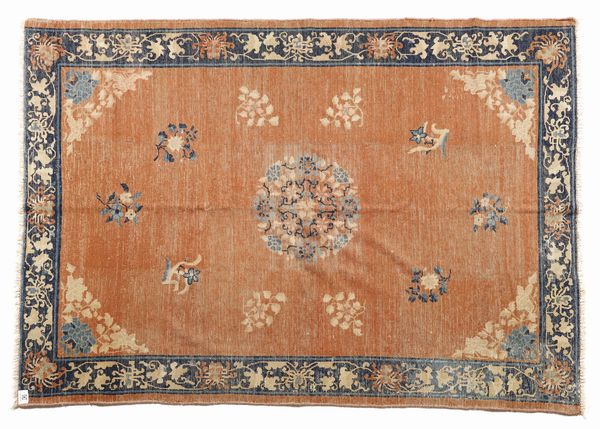 PECHINO : Tappeto cinese  - Asta Asta 395 | ARTE ANTICA E DEL XIX SECOLO Online - Associazione Nazionale - Case d'Asta italiane