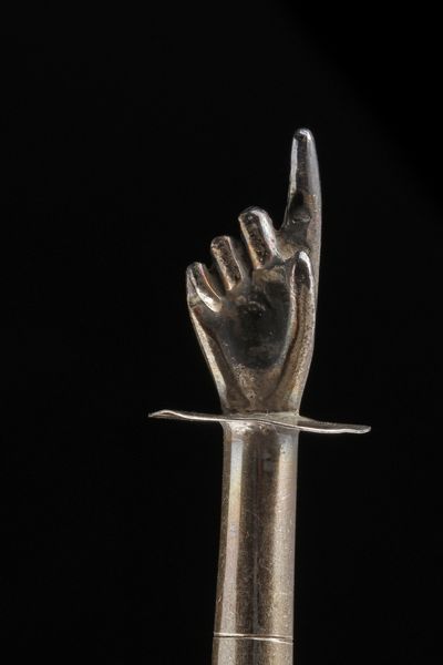 ARGENTIERE RUSSO DEL XIX SECOLO : Yad Torah con inserti in ametista  - Asta Asta 395 | ARTE ANTICA E DEL XIX SECOLO Online - Associazione Nazionale - Case d'Asta italiane