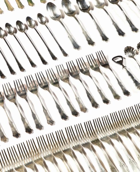 ARGENTIERE ITALIANO DEL XX SECOLO : Servizio miscellaneo di posate in argento da 12 (217 pezzi)  - Asta Asta 395 | ARTE ANTICA E DEL XIX SECOLO Online - Associazione Nazionale - Case d'Asta italiane