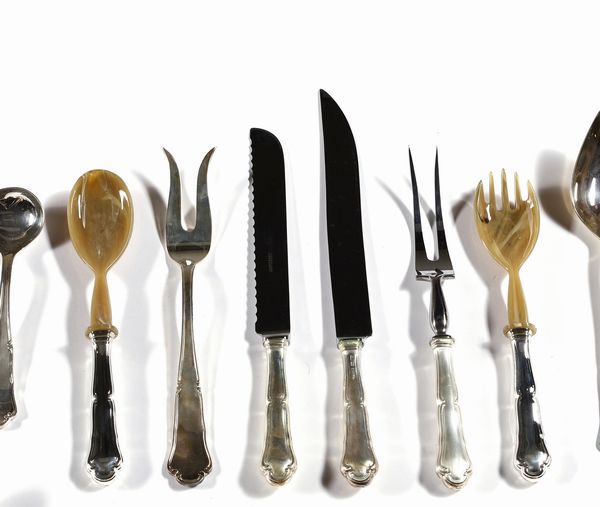 ARGENTIERE ITALIANO DEL XX SECOLO : Servizio miscellaneo di posate in argento da 12 (217 pezzi)  - Asta Asta 395 | ARTE ANTICA E DEL XIX SECOLO Online - Associazione Nazionale - Case d'Asta italiane