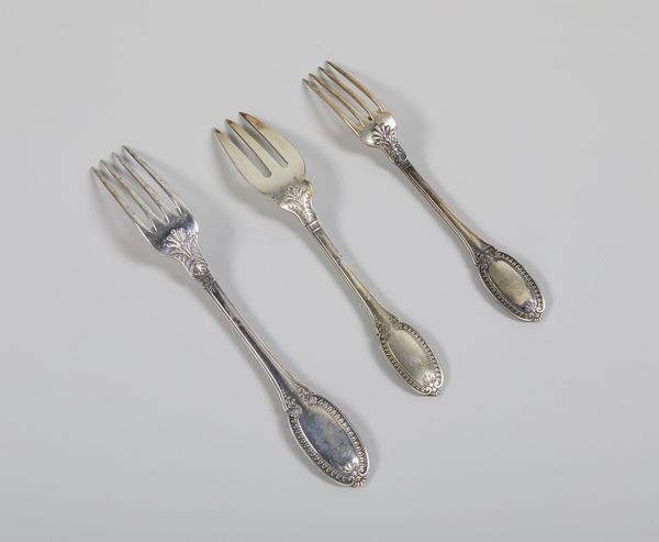 ARGENTIERE ITALIANO DEL XX SECOLO : Servizio miscellaneo di posate in argento da 12 (106 pezzi)  - Asta Asta 395 | ARTE ANTICA E DEL XIX SECOLO Online - Associazione Nazionale - Case d'Asta italiane