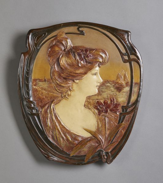 MANIFATTURA FRANCESE DEGLI INIZI DEL XX SECOLO : Coppia di placche in terracotta smaltata con figure e decori in stile Art Nouveau  - Asta Asta 395 | ARTE ANTICA E DEL XIX SECOLO Online - Associazione Nazionale - Case d'Asta italiane