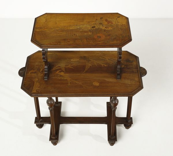 GALL� : Etagere in legno intagliato e intarsiato in varie essenze a decorazioni floreali  - Asta Asta 395 | ARTE ANTICA E DEL XIX SECOLO Online - Associazione Nazionale - Case d'Asta italiane