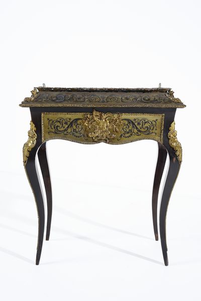 MANIFATTURA FRANCESE DEL XIX-XX SECOLO : Fioriera in stile Boulle in legno ebanizzato e lastronato in ottone, con applicazioni in bronzo dorato e gambe arcuate  - Asta Asta 395 | ARTE ANTICA E DEL XIX SECOLO Online - Associazione Nazionale - Case d'Asta italiane