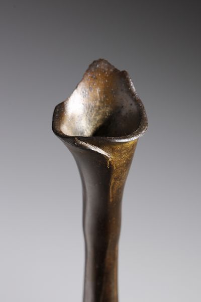 MANIFATTURA FRANCESE DEGLI INIZI DEL XX SECOLO : Vaso a balaustro in metallo in forma di stelo da cui emergono delle figure femminili  - Asta Asta 395 | ARTE ANTICA E DEL XIX SECOLO Online - Associazione Nazionale - Case d'Asta italiane