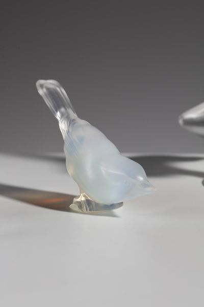 LALIQUE : Gruppo di sei ferma carte raffiguranti animali in vetro bianco opalescente  - Asta Asta 395 | ARTE ANTICA E DEL XIX SECOLO Online - Associazione Nazionale - Case d'Asta italiane
