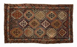 CAUCASO, XIX SECOLO - Tappeto Gandje disegno Mogan