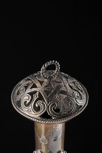 ARGENTIERE RUSSO DEL XIX SECOLO : Yad Torah con stemma imperiale russo.  - Asta Asta 395 | ARTE ANTICA E DEL XIX SECOLO Online - Associazione Nazionale - Case d'Asta italiane