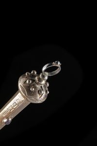 ARGENTIERE RUSSO DEL XIX SECOLO : Yad Torah con inserti in ametista  - Asta Asta 395 | ARTE ANTICA E DEL XIX SECOLO Online - Associazione Nazionale - Case d'Asta italiane