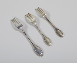 ARGENTIERE ITALIANO DEL XX SECOLO : Servizio miscellaneo di posate in argento da 12 (106 pezzi)  - Asta Asta 395 | ARTE ANTICA E DEL XIX SECOLO Online - Associazione Nazionale - Case d'Asta italiane