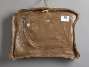 MANIFATTURA FRANCESE DEGLI INIZI DEL XX SECOLO : Coppia di placche in terracotta smaltata con figure e decori in stile Art Nouveau  - Asta Asta 395 | ARTE ANTICA E DEL XIX SECOLO Online - Associazione Nazionale - Case d'Asta italiane