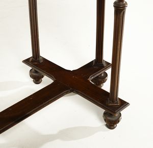 GALL� : Etagere in legno intagliato e intarsiato in varie essenze a decorazioni floreali  - Asta Asta 395 | ARTE ANTICA E DEL XIX SECOLO Online - Associazione Nazionale - Case d'Asta italiane