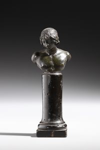 BRONZISTA DEL XIX SECOLO - Busto di fanciullo in bronzo, probabilmente Antinoo