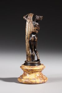 BRONZISTA NEOCLASSICO : Venere Callipigia  - Asta Asta 395 | ARTE ANTICA E DEL XIX SECOLO Online - Associazione Nazionale - Case d'Asta italiane