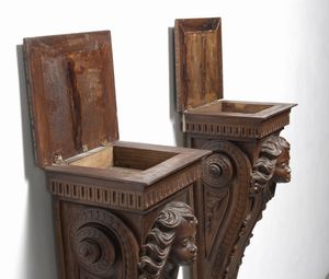 MANIFATTURA DEL XX SECOLO : Coppia di busti in gesso raffiguranti l'Apollo del Belvedere e la Diana di Versailles, su piedistalli in legno scolpito  - Asta Asta 395 | ARTE ANTICA E DEL XIX SECOLO Online - Associazione Nazionale - Case d'Asta italiane