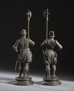BRONZISTA DEL XIX-XX SECOLO : Coppia di armigeri in abiti rinascimentali  - Asta Asta 395 | ARTE ANTICA E DEL XIX SECOLO Online - Associazione Nazionale - Case d'Asta italiane