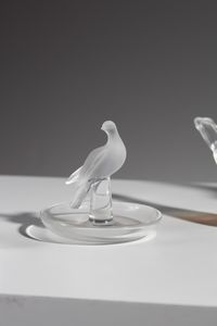 LALIQUE : Gruppo di sei ferma carte raffiguranti animali in vetro bianco opalescente  - Asta Asta 395 | ARTE ANTICA E DEL XIX SECOLO Online - Associazione Nazionale - Case d'Asta italiane