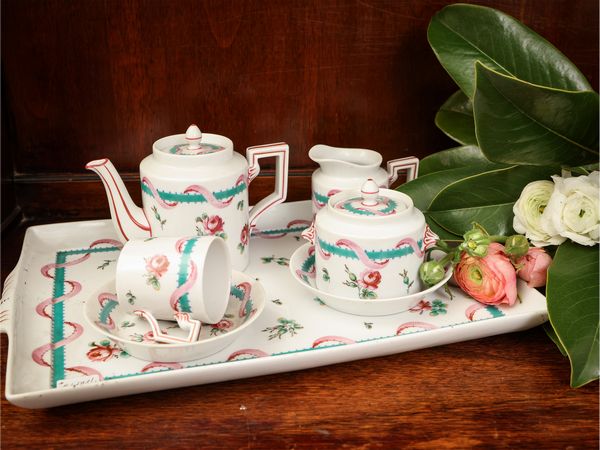 Servizio da caff� solitaire in porcellana, Richard Ginori  - Asta L'Arte di Arredare - Associazione Nazionale - Case d'Asta italiane