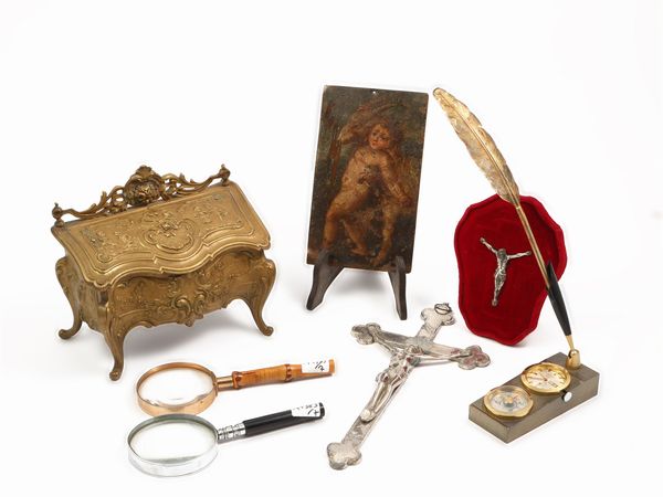 Lotto di curiosit�  - Asta L'Arte di Arredare - Associazione Nazionale - Case d'Asta italiane