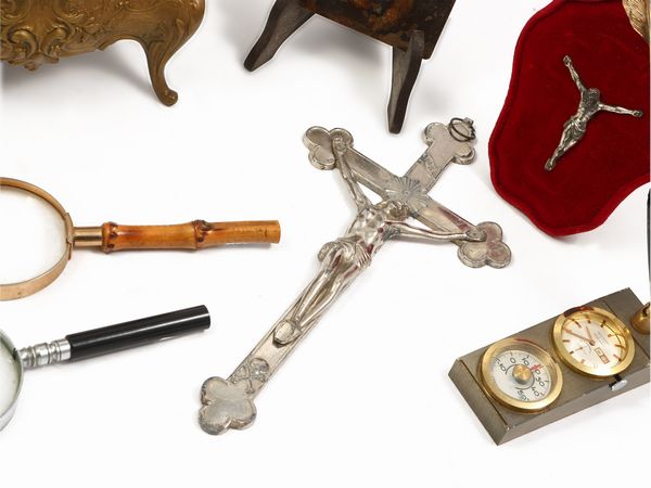 Lotto di curiosit�  - Asta L'Arte di Arredare - Associazione Nazionale - Case d'Asta italiane