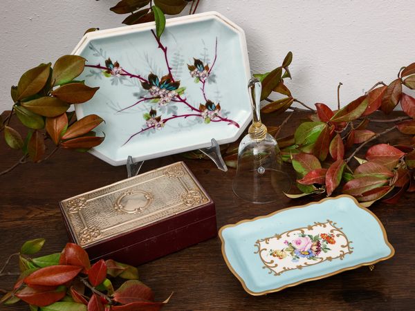 Lotto di curiosit�  - Asta L'Arte di Arredare - Associazione Nazionale - Case d'Asta italiane