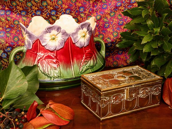 Lotto di curiosit� Art Nouveau  - Asta L'Arte di Arredare - Associazione Nazionale - Case d'Asta italiane