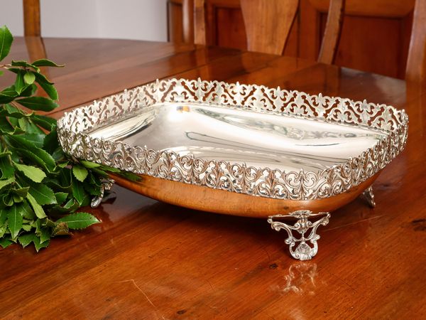 Centrotavola in argento  - Asta L'Arte di Arredare - Associazione Nazionale - Case d'Asta italiane