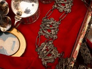 Lotto di curiosit�  - Asta L'Arte di Arredare - Associazione Nazionale - Case d'Asta italiane